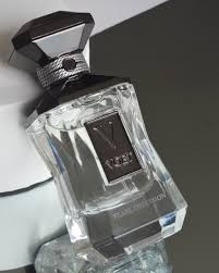 Hay perfumes que simplemente huelen bien… y hay otros que dicen algo, incluso antes de hablar. ✨ Hoy comenzamos a explorar una marca que no nace desde la tendencia, sino desde la