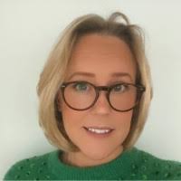 600+ "Bröms" profiles