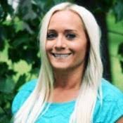 Sarah Orlowski's Instagram, Twitter & Facebook