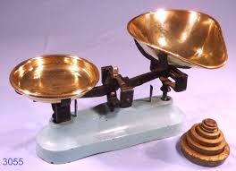avery vintage kitchen weighing scales