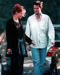 Help us build our profile of julia roberts and matthew perry! Famou Couple On Twitter Julia Roberts And Matthew Perry