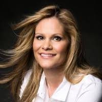 Tracey Head's Instagram, Twitter & Facebook