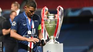 Man, silva just outran that guy on sheffield. Thiago Silva Chelsea Sign Brazil Defender On One Year Deal Bbc Sport