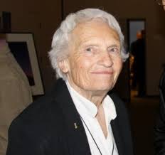 In memoriam: Andrea Mead Lawrence 1932-2009