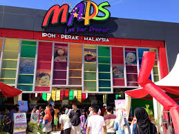 Selain itu, lokasi taman wisata saloka theme park ini juga sangat luas dan terbagi menjadi empat zona, seperti zona laut, zona junggle, zona kingdom, dan zona kartun. Sihat Dan Cergas Semulajadi July 2017