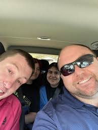 Chris Runyon's Instagram, Twitter & Facebook