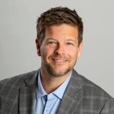 Ryan Kron's Instagram, Twitter & Facebook