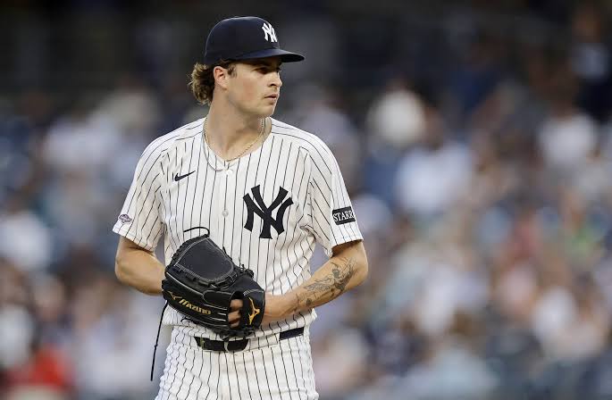 Cam Schlittler's strong debut freezes Mariners | HeraldNet.com