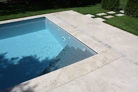 Hausler Exklusiv Poolrand Hier In Der Oberflache Antiker Marmor Perl Beige Natur Pur Naturstein Schwimmbad Sch Pool Pool Umrandung Gartengestaltung