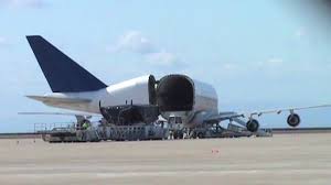 The dreamlifter is one of the largest cargo planes flying thanks to its oversized fuselage, built to aid 787 dreamliner production and part transport. N718ba Boeing Boeing 747 4h6lcf Dreamlifter