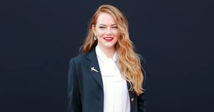 «коммерсантъ стиль» рассказывает о том. Emma Stone Wore Cruella De Vil Lv Suit On Red Carpet
