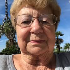 Can anyone recommend a salon or stylist that can do a perm in the area?