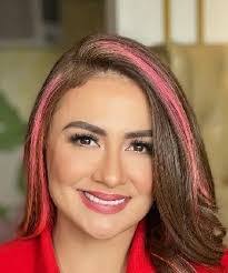 Minerva Zamora's Instagram, Twitter & Facebook