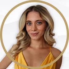 Sabrina Hope's Instagram, Twitter & Facebook