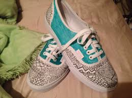 Diy White Vans Shoes Hand Designed Thanks Pinterest Diy Shoes Decorated Shoes Artsy Shoes