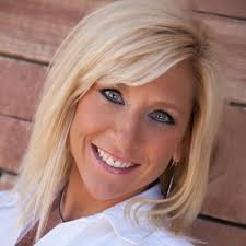 Dena Bjortomt (@bjortd)