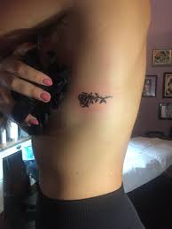 Little Rose Tattoo Tattoo Rose Ribs Art Fashion Tattoos Little Rose Tattoos Rose Rib Tattoos Rib Tattoo