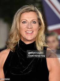 861 Sally Gunnell Photos & High Res Pictures