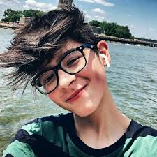 ▷ Biografía de Max Valenzuela ◁ Edad, estatura, pack, cuanto gana -  LaLetraDe | Biografías, Música y Letras