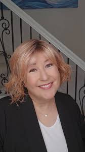 Starting your wig wearing journey can be overwhelming- I’ve been there. If  you don’t know where to start, start here. With my Beginner Wig Guide ✨  Comment BEAUTIFUL and we’ll send it straight to your ...