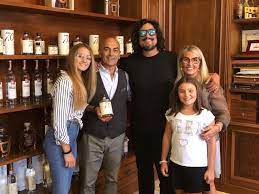 We did not find results for: Alessandro Borghese Con I 4 Ristoranti Ha Fatto Scoprire La Cucina Del Monferrato Langheroeromonferrato