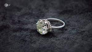 Vorsicht, dass er dich nicht blendet!" - Hochkaräter erzielt bei "Bares für  Rares XXL" ein Vermögen