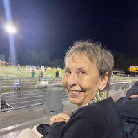 Sandy Loftis's Instagram, Twitter & Facebook