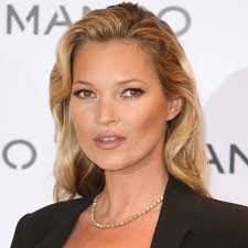 Kate moss brings back pink hair