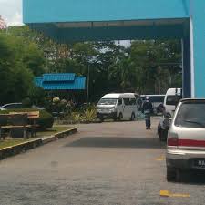 Masjid ini yang mula dibina 13 february 2017 mampu memuatkan sejumlah 2000 jemaah. Foto Di Pejabat Majlis Agama Islam Negeri Johor Daerah Muar Gedung Pemerintah