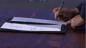 Negli anni '80 un giovane proletario irlandese mette assieme un gruppo di musicisti soul (the commitments, ossia le promesse) che nella dublino degli u2 e di sinead o'connor. Diesis Network Diesiseu Twitter