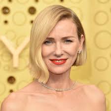Watts industries deutschland gmbh ist ein führender hersteller von produkten und systemlösungen für flächenheizungen (heizkreisverteiler, regelstationen), kesselanbindung (pumpengruppen. Naomi Watts Popsugar Celebrity