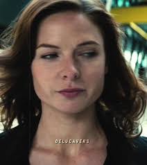 Eva Faust's Instagram, Twitter & Facebook