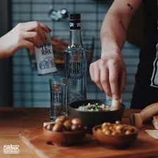 ), grand marnier is blended with a variety of fine cognacs and aged in oak barrels for an elegant, velvety, long finish. Yeni Raki Fall Drink Recipes Distillation Process Raisin