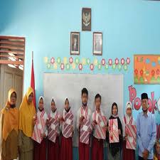 Check spelling or type a new query. Disdikpora Sebuah Kesederhanaan Yang Bermakna Dalam Perpisahan Kelas Vi Sd Muhammadiyah Girinyono