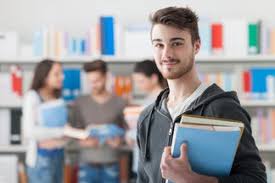Bienvenido/a a la universidad de león, una universidad moderna, que combina un fuerte compromiso con nuestro entorno y una sólida proyección. Estudiante Spanish To English Translation Spanishdict