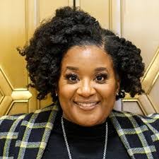 Mariam Ismail's Instagram, Twitter & Facebook