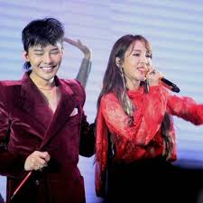 Credit to the owner of the photos. Kwon Sandara On Twitter 5 G Dragon Once Made Fun Of Dara By Changing His Cyworld Bgm With Dara S Song In Or Out For Some Weeks In Or Out Was Dara S Single At