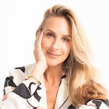 Natasha Glasgow's Instagram, Twitter & Facebook