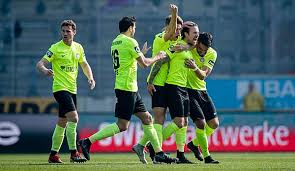 Leagues that use promotion and relegation systems are often called open leagues. Relegation Zur 2 Liga Im Free Tv Alle Informationen Zur Ubertragung