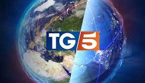 Canale 5 è visibile anche sul satellite, in versione hd, disponendo di un apposito decoder e di un abbonamento al broadcaster tv sat. Canale 5 In Diretta Streaming Coolstreaming