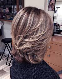 Frisuren Mittellang Hinten Gestuft Frisuren Gestuft Hinten Mittellang Kurze Haare Mit Stufen Medium Haare Kurze Geschichtete Frisuren