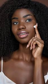 Monique Michelle's Instagram, Twitter & Facebook