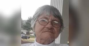 Lynn Garrison's Instagram, Twitter & Facebook