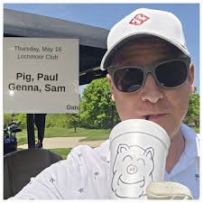 🏆🏆🏆 “Hey! I recognize that guy!” .