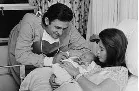 Is it about self harm, doing heroin, or both? Johnny Und June Nach 31 Antragen Endlich Ja Ich Will Panorama Stuttgarter Nachrichten