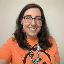 Janny Cho's Instagram, Twitter & Facebook