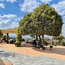 Cigarral refers to recreational estates or mansions located in the south edge of the tagus river to its passage by the city of toledo, spain. Vinedos Cigarral Santa Maria Beitrage Facebook