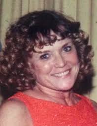 Elaine Morehead's Instagram, Twitter & Facebook