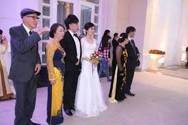 Minh vương có một sự nghiệp đầy hào quang, đáng tự hào nhưng đời tư cũng thăng trầm. Dam Cuoi Minh Vuong Trá»±c Tiáº¿p Ä'am CÆ°á»›i Minh VÆ°Æ¡ng M4u