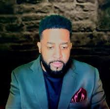 Sylvester Dixon's Instagram, Twitter & Facebook